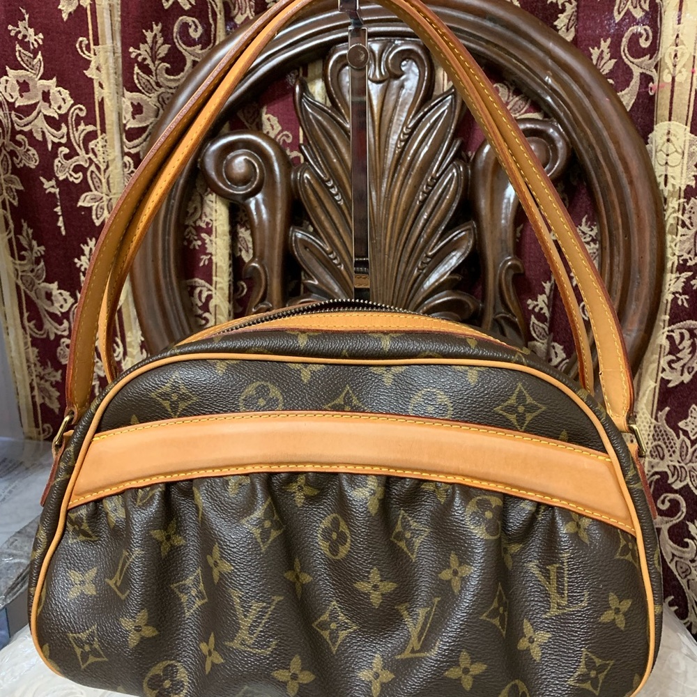 Louis Vuitton Vienna Klara SOLD ๐๐๐ - Picture 3 of 12